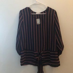 NWT Maurices lightweight  large